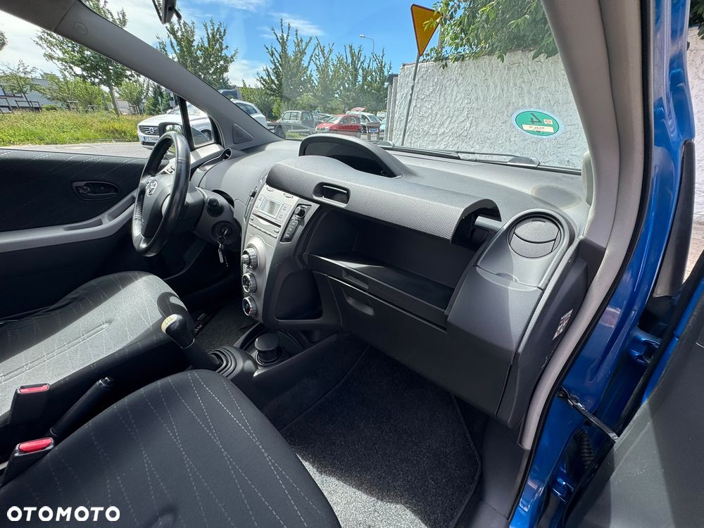 Toyota Yaris 1.3 VVT-i Cool - 8