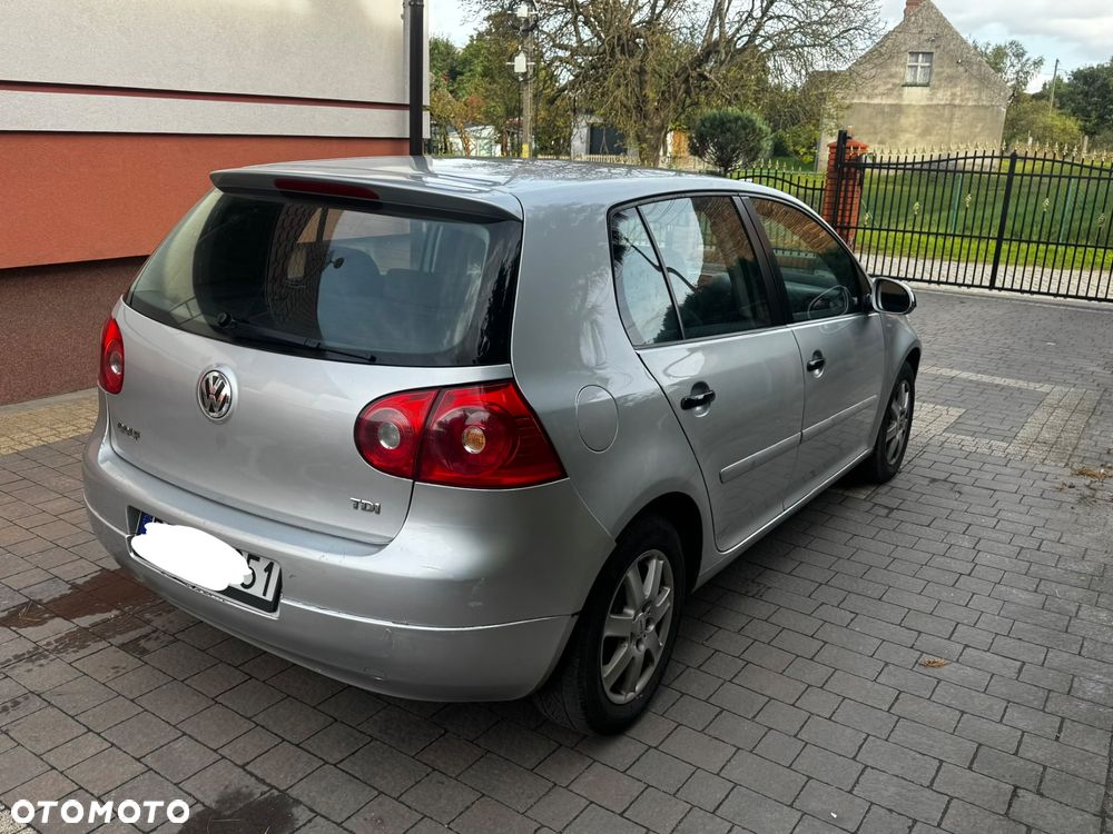 Volkswagen Golf - 4