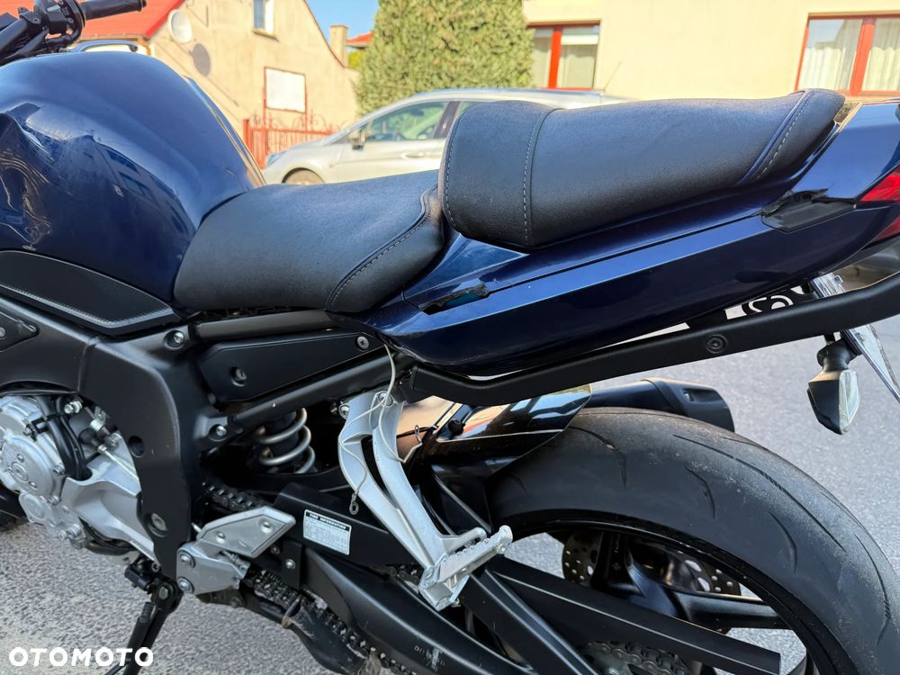 Yamaha FZ - 21