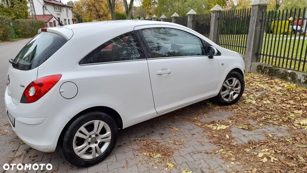 Opel Corsa 2014 photo 4