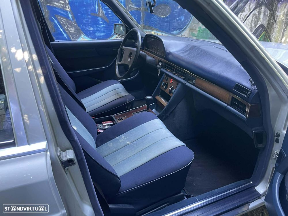 Mercedes-Benz W126 (1979-1992) - 10