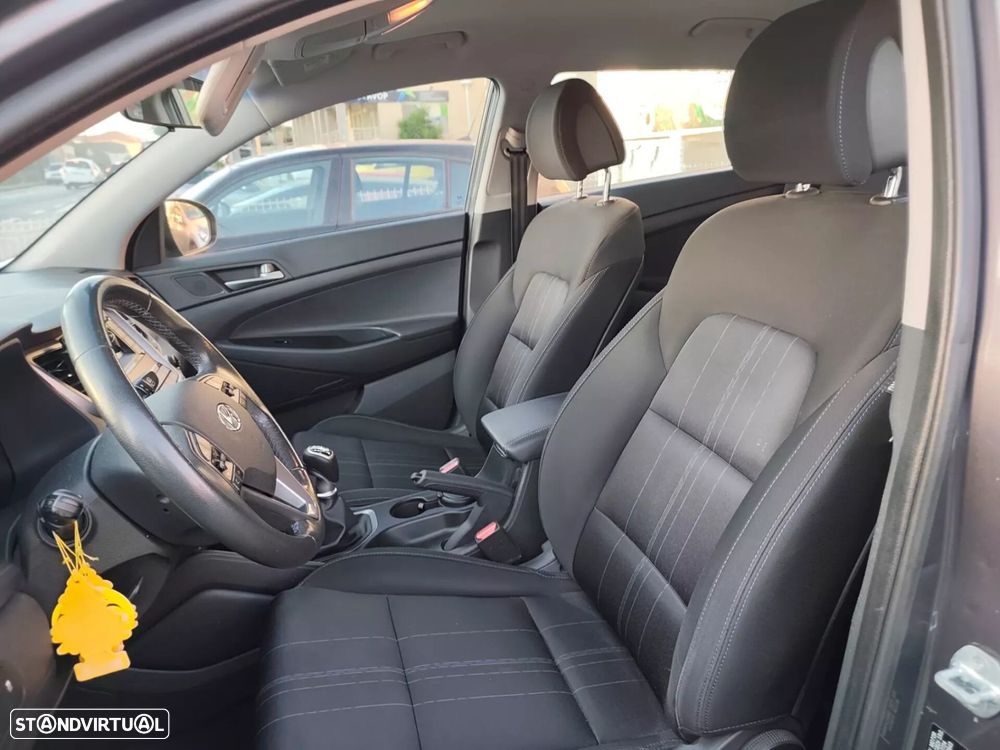 Hyundai Tucson blue 1.7 CRDi 2WD Advantage - 15