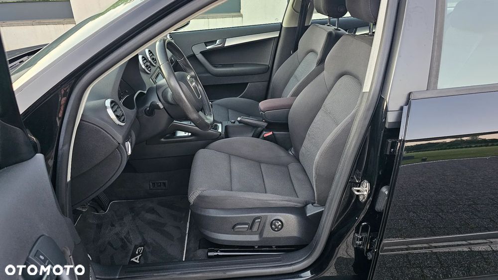 Audi A3 Sportback 2.0 TDI DPF S line Sportpaket (plus) - 12