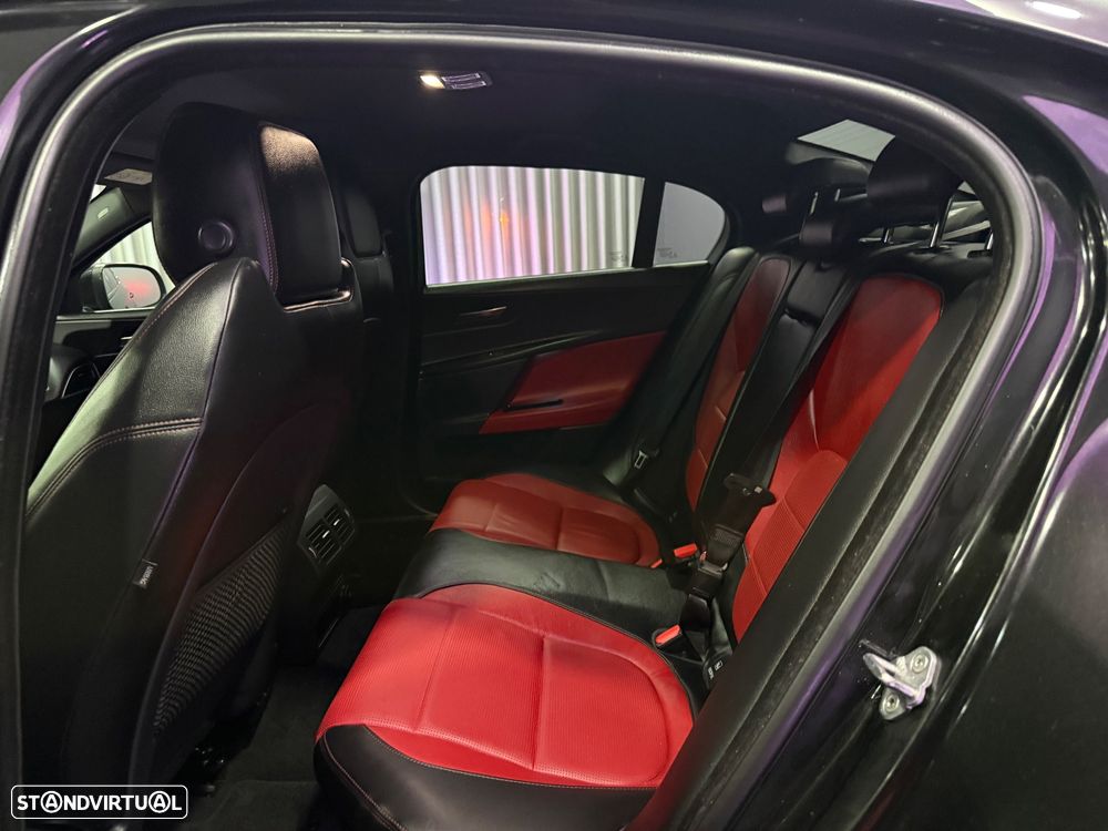 Jaguar XE E-Performance Aut. R-Sport - 12