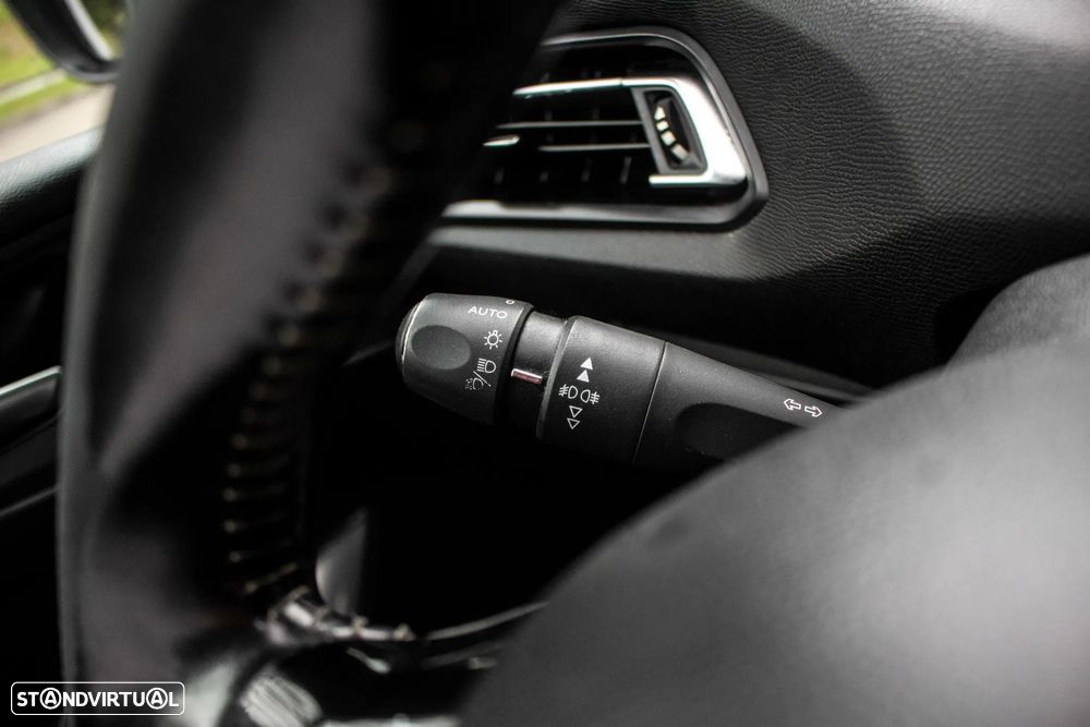 Peugeot 308 SW BlueHDi 100 Stop & Start Access - 13