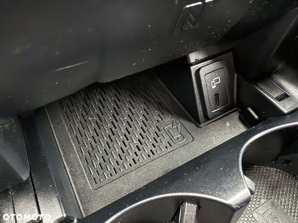 Mercedes-Benz GLC 220 d 4Matic 9G-TRONIC AMG Line - 33