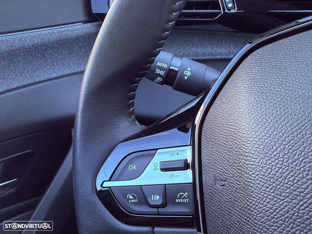 Peugeot 308 1.2 PureTech Allure - 22