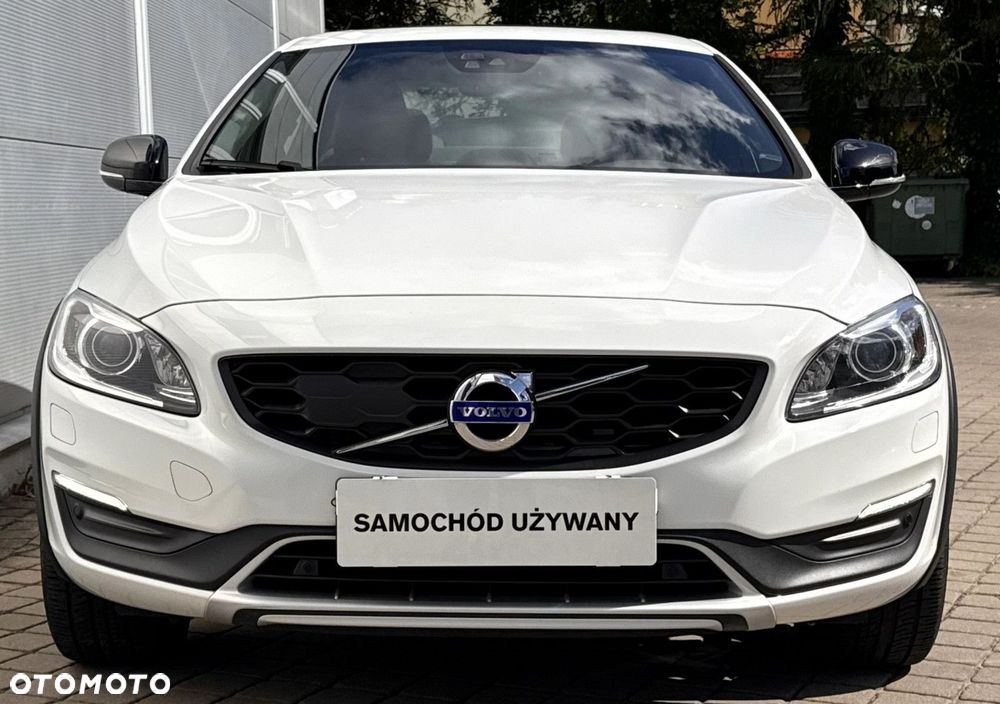 Volvo S60 Cross Country - 3