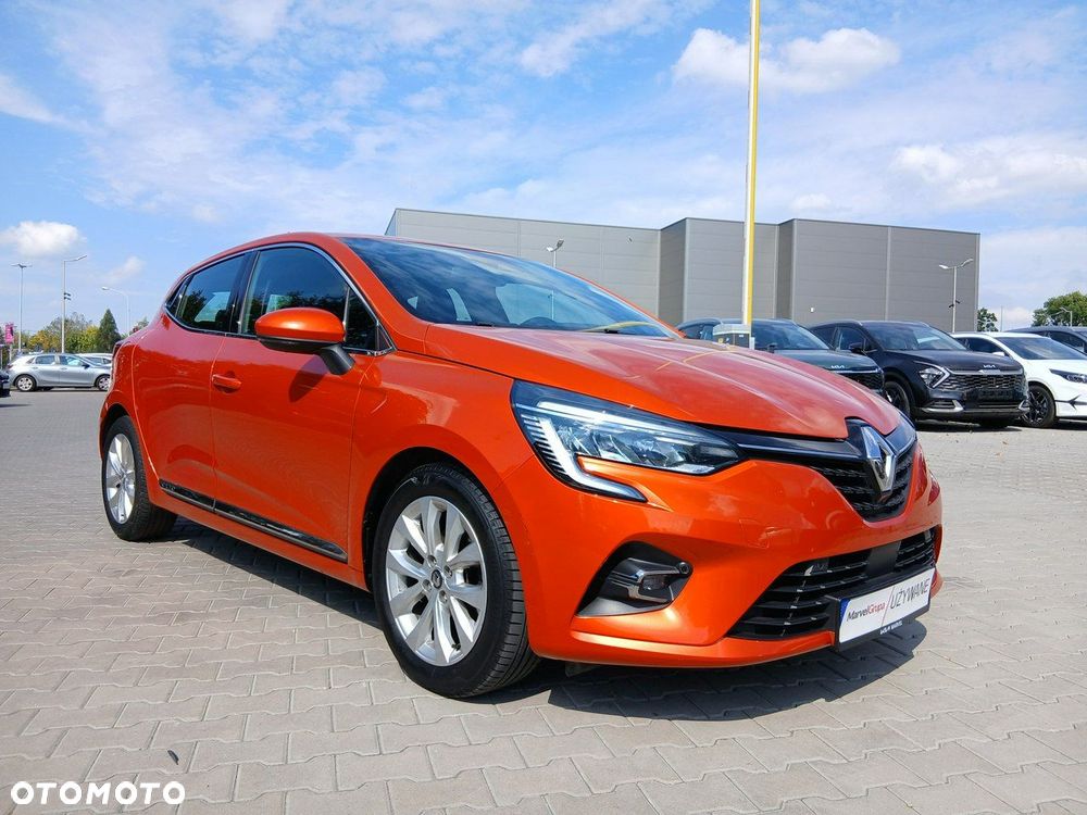 Renault Clio - 11