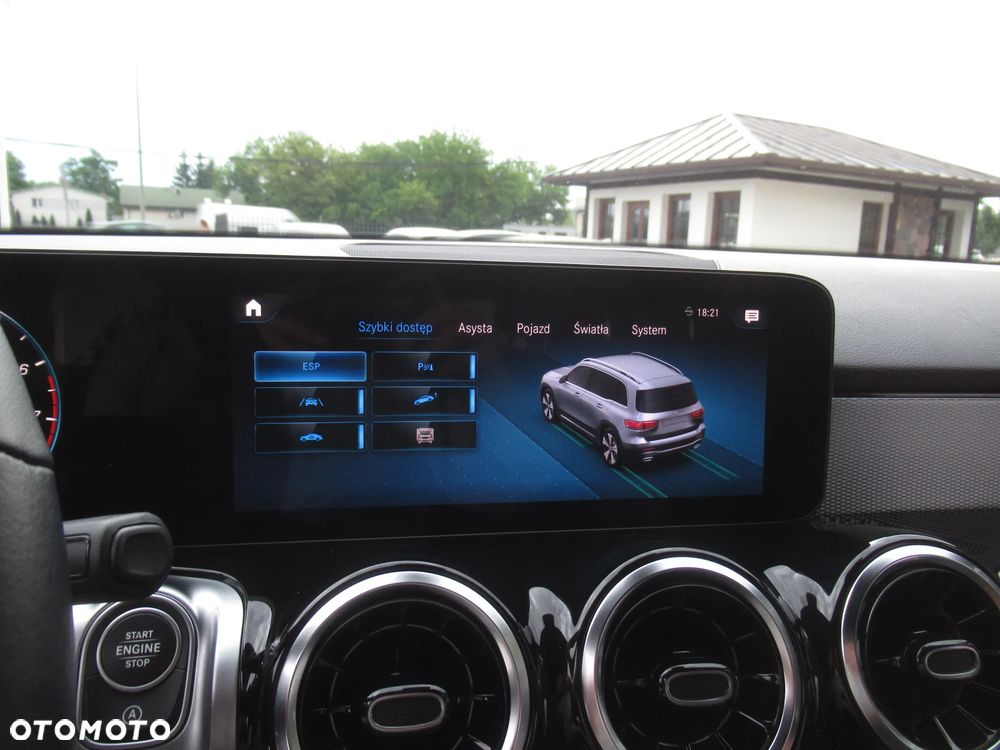 Mercedes-Benz GLB 200 7G-DCT - 19