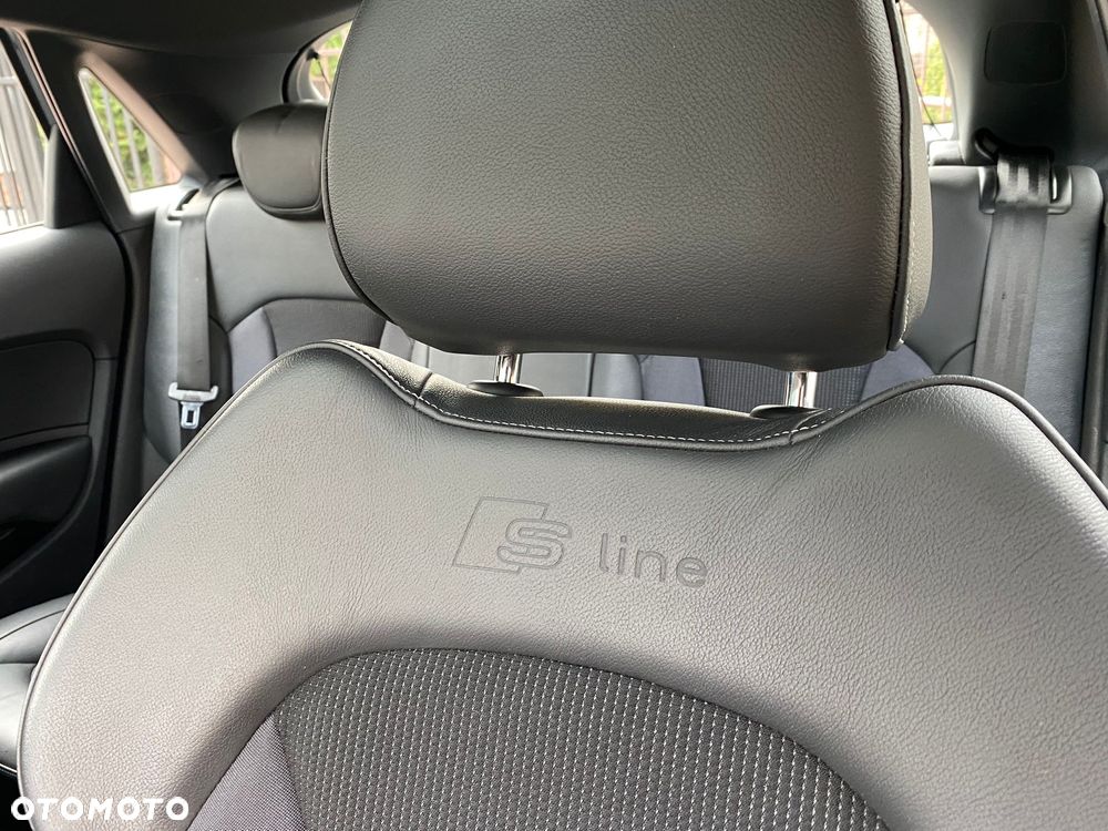 Audi A1 Sportback 1.6 TDI S tronic S line Sportpaket - 24