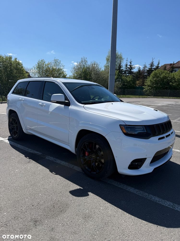 Jeep Grand Cherokee SRT - 2