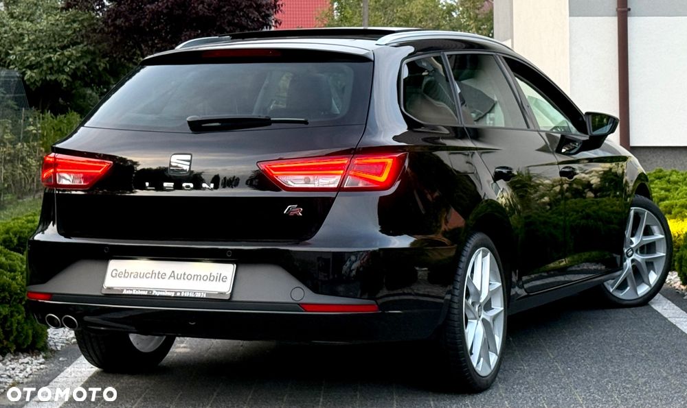 Seat Leon Sportstourer 2.0 TDI FR S&S DSG - 32