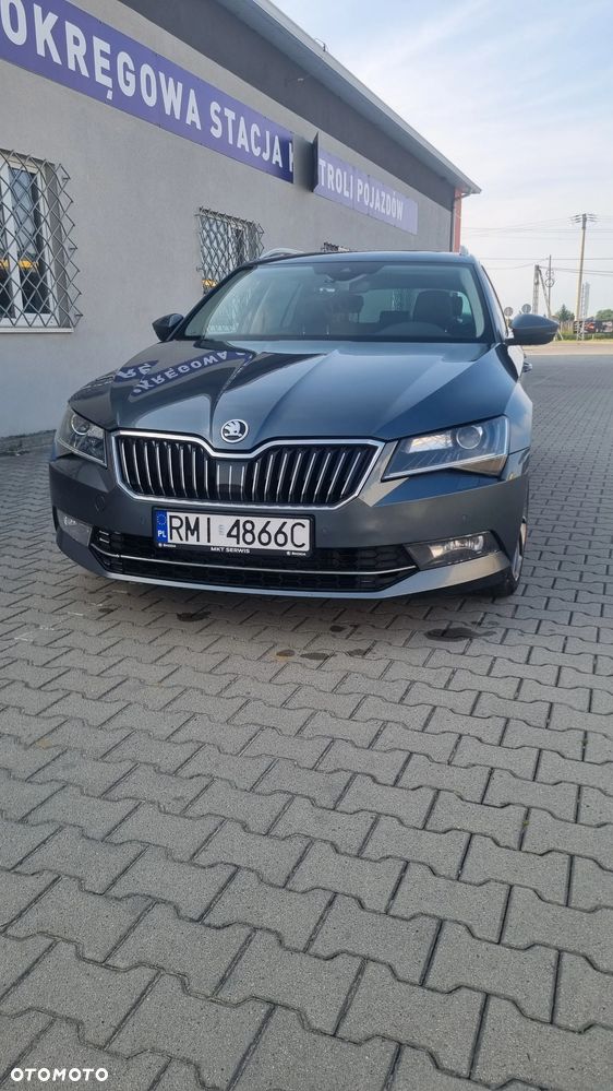 Skoda Superb 2.0 TDI 4x4 L&K DSG - 16