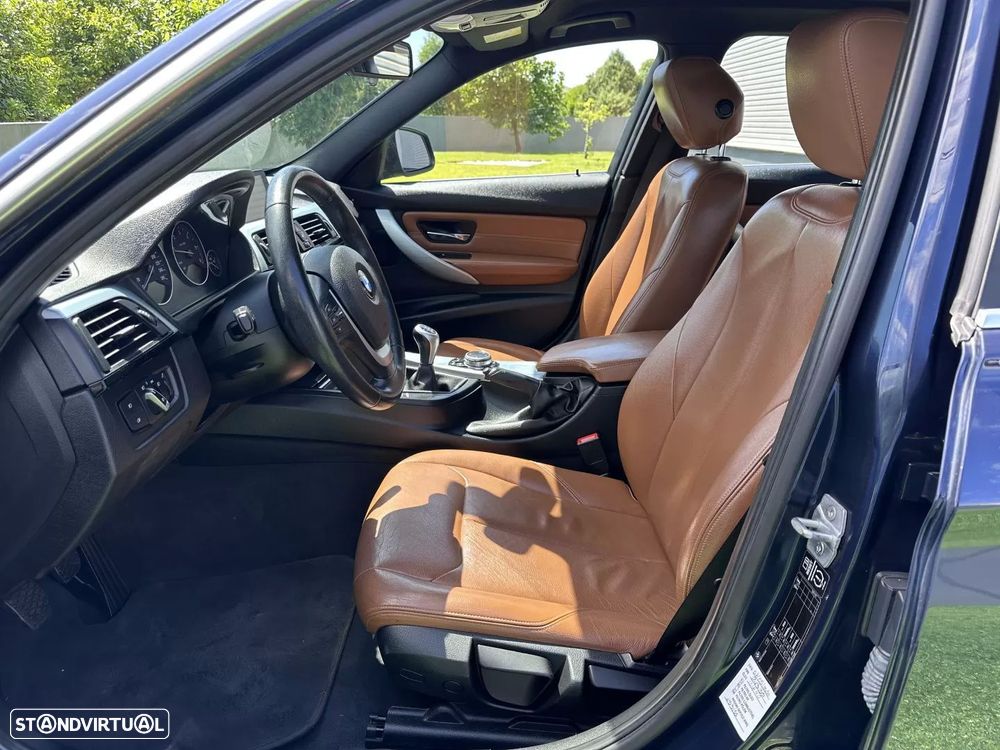 BMW 320 d Luxury Line - 43