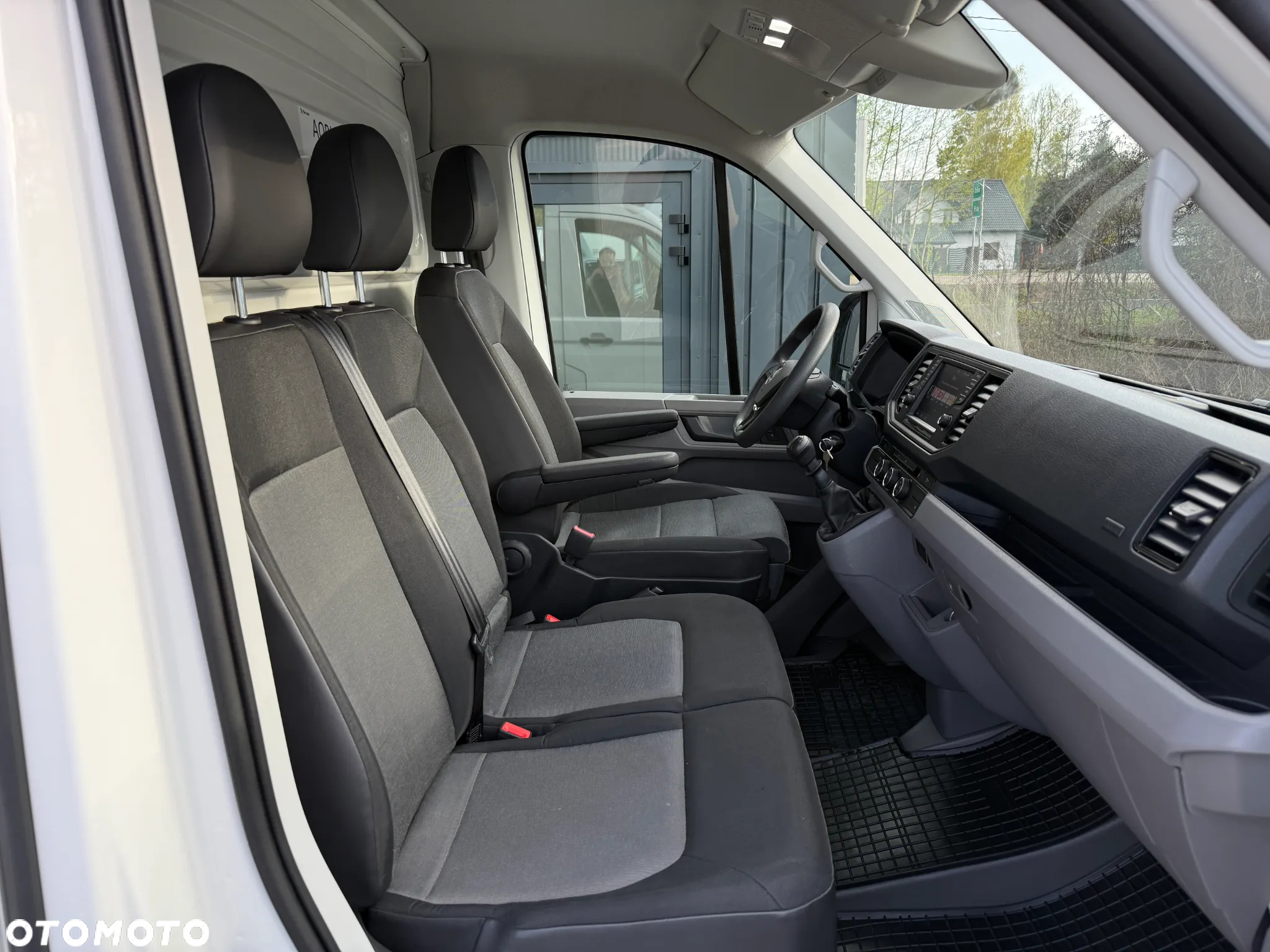 Volkswagen Crafter 2.0 177KM / 12.2021 / 51.850KM / Kontener 8EP + Drzwi Boczne / Winda 750KG / ZAREJESTROWANY - 19