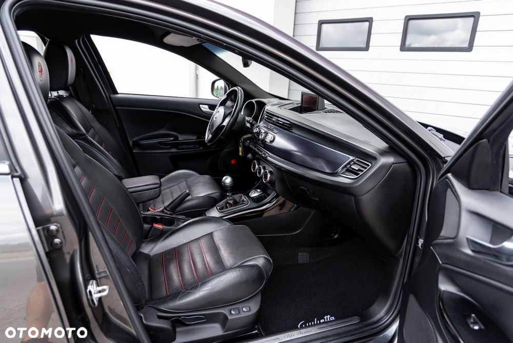 Alfa Romeo Giulietta 1.8 TBi 16V Quadrifoglio Verde - 25