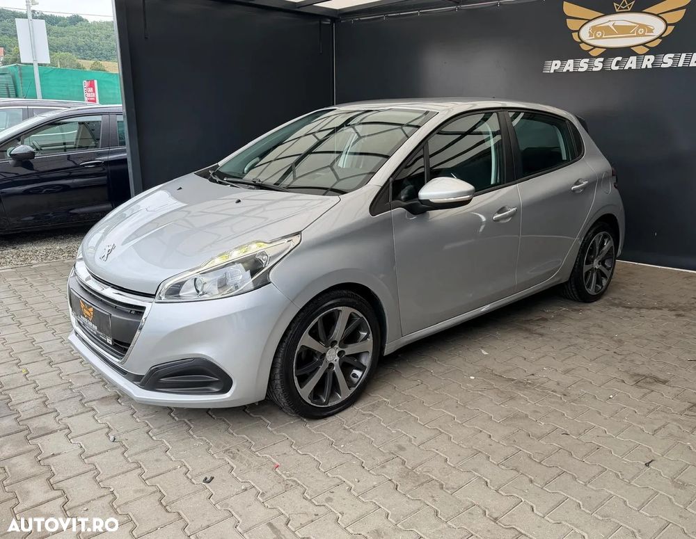 Peugeot 208 1.2 L PureTech ETG Allure - 7