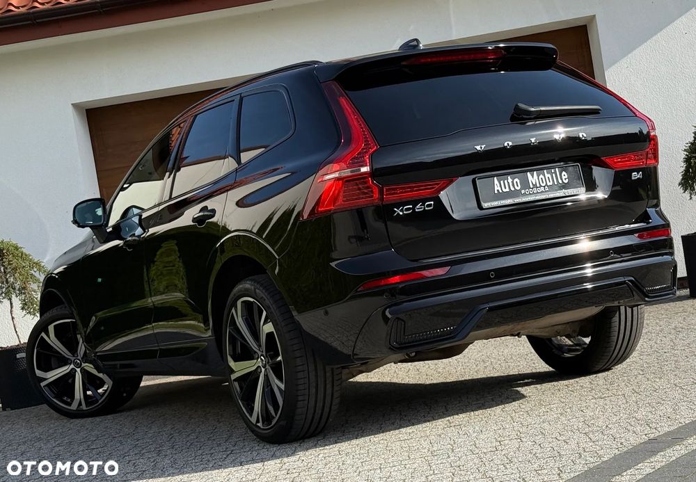 Volvo XC 60 B4 D Plus Dark - 5