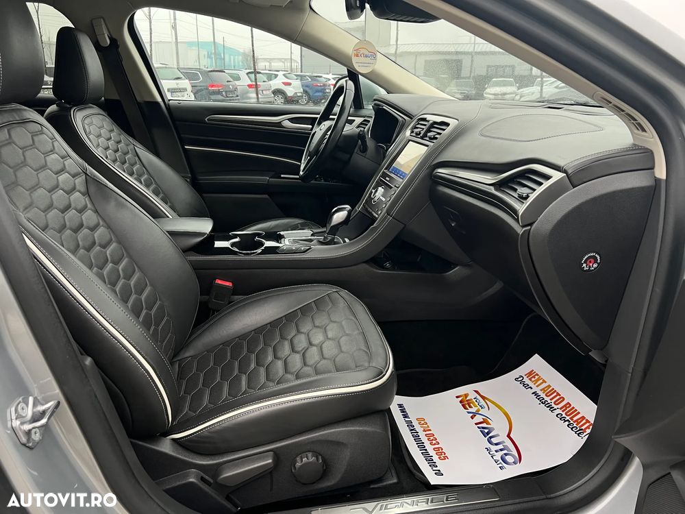 Ford Mondeo 2.0 HEV Vignale - 11