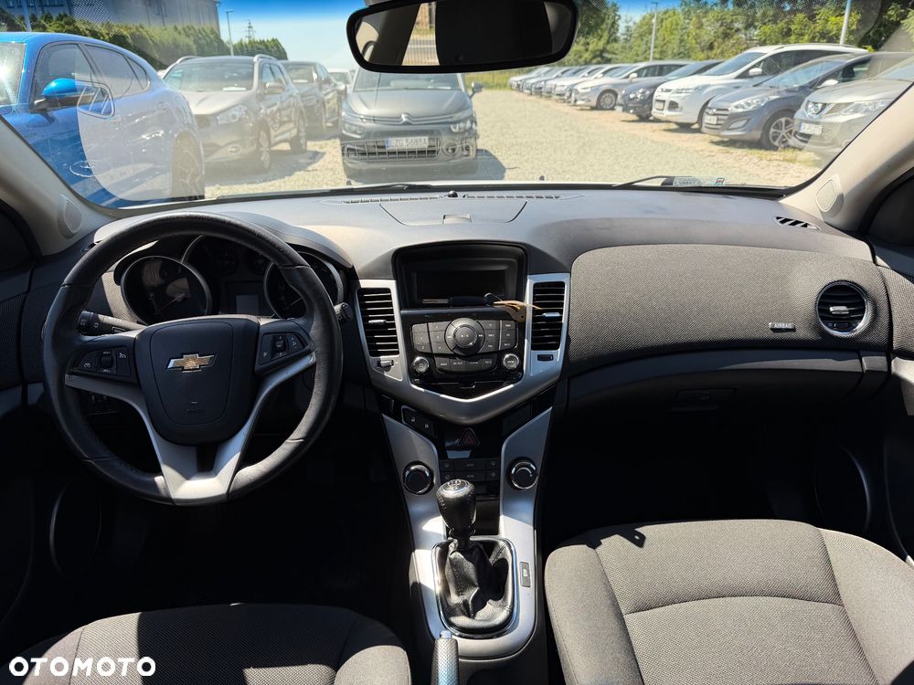 Chevrolet Cruze 1.6 LT - 27
