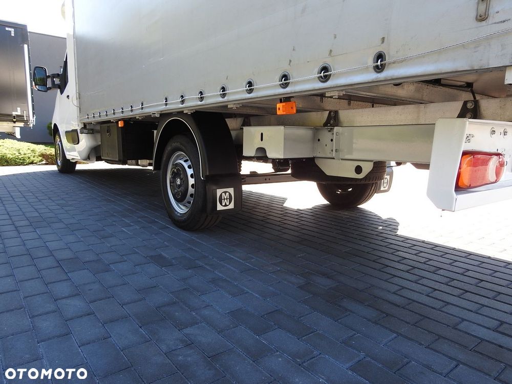 Renault MASTER PLANDEKA 8 PALET WEBASTO TEMPOMAT KLIMATYZACJA PNEUMATYKA  170KM - 17