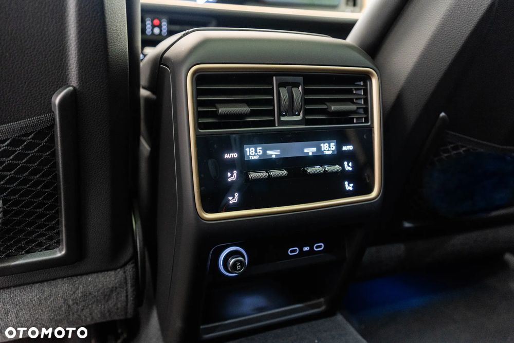 Porsche Cayenne S E-Hybrid PHEV Black Edition - 34