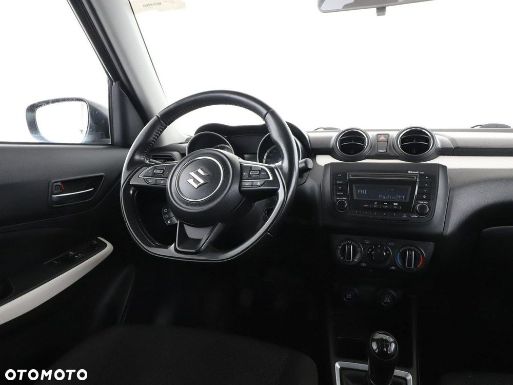 Suzuki Swift 1.2 Dualjet Hybrid Club - 17