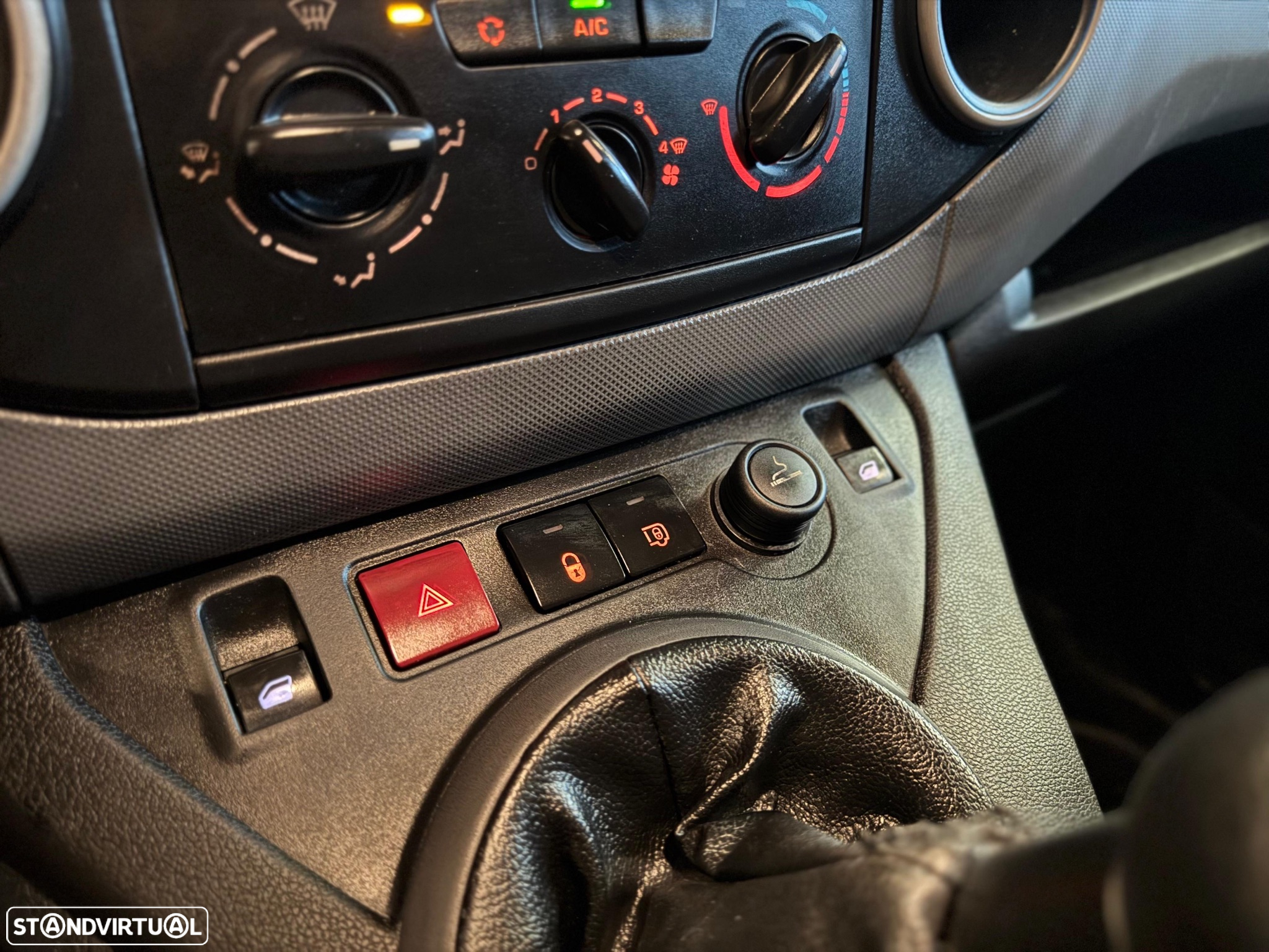 Peugeot Partner - 11