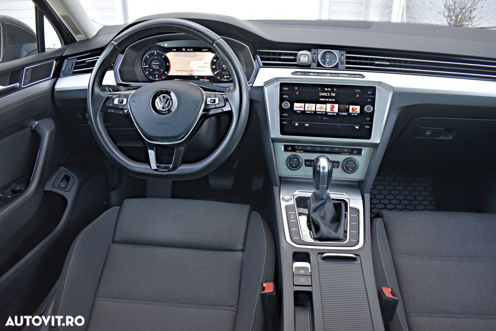 Volkswagen Passat 2.0 TDI SCR DSG Comfortline - 11