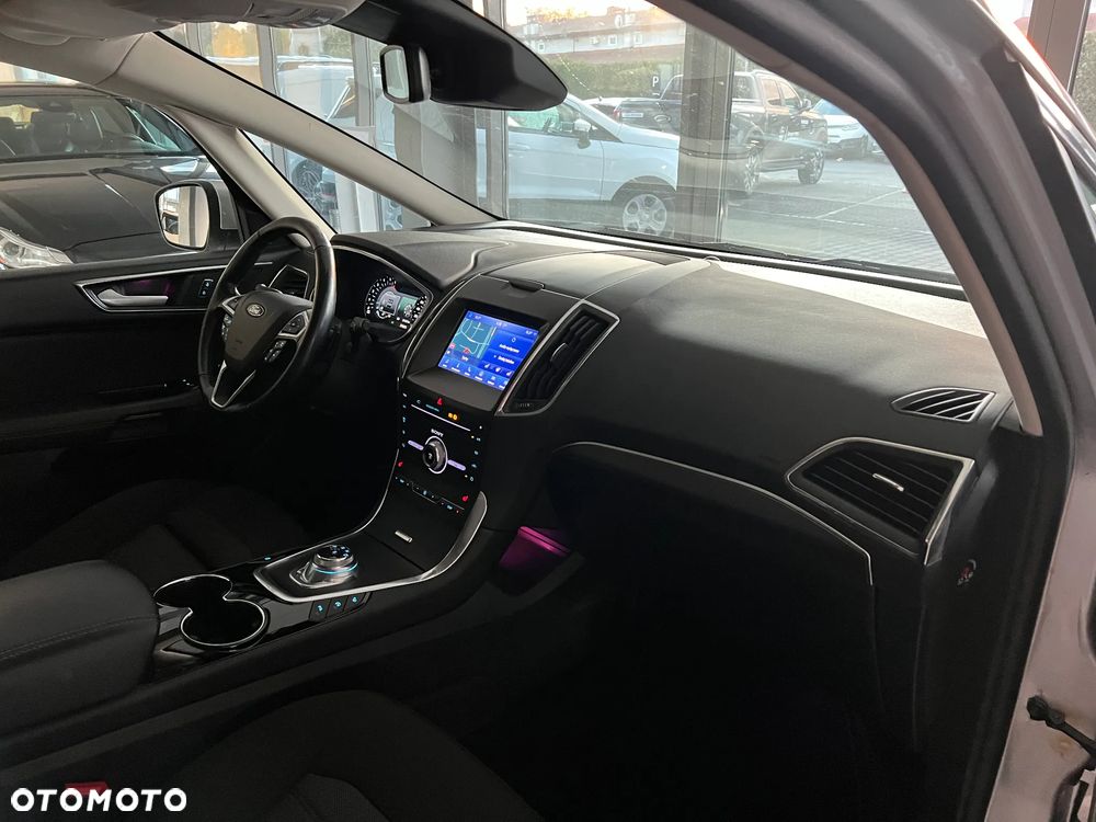 Ford S-Max 2.0 EcoBlue Titanium - 39