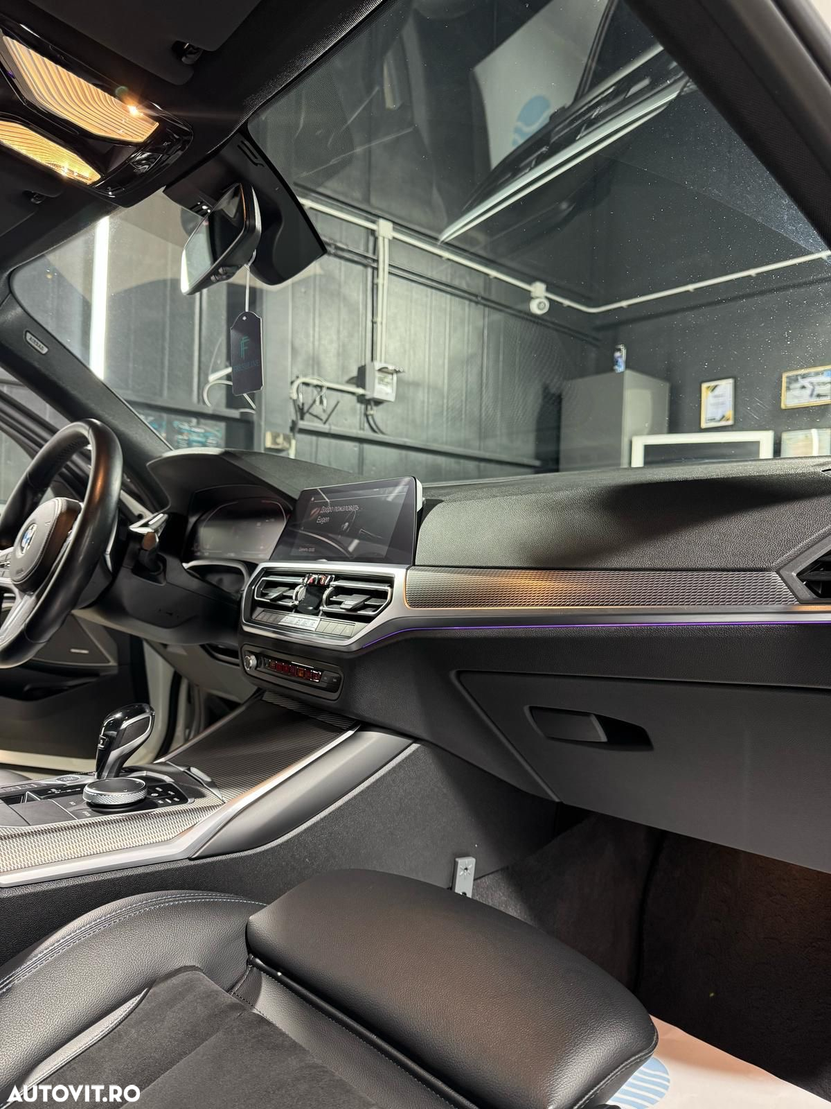 BMW Seria 3 330i AT - 9