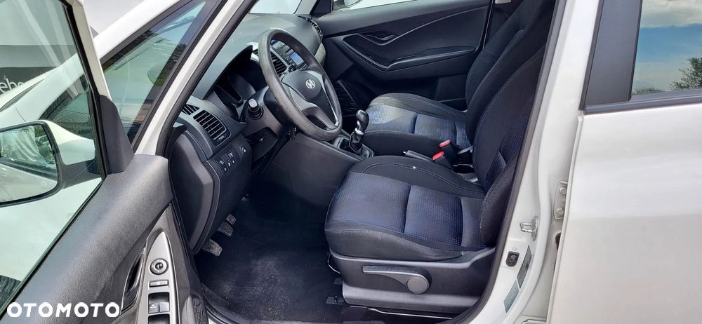 Hyundai ix20 1.4 Trend - 17