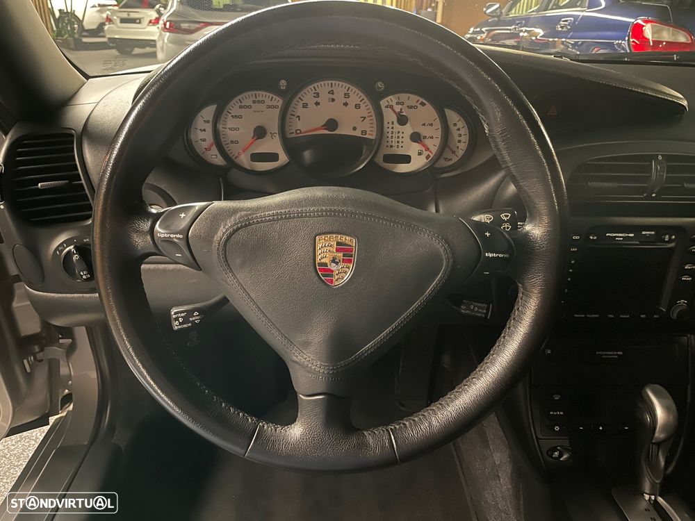 Porsche 911 (996) - 13