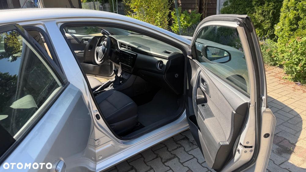 Toyota Auris 1.6 Active - 11