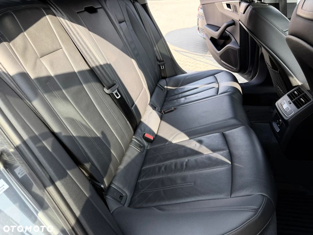 Audi A4 Limousine 40 TFSI S tronic S line - 11