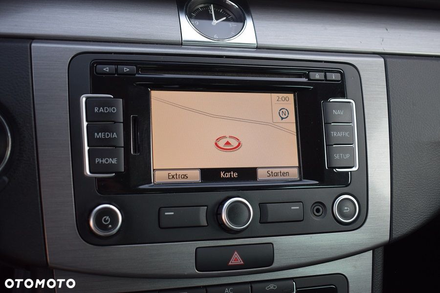 Volkswagen Passat 2.0 TDI Comfortline DSG - 14