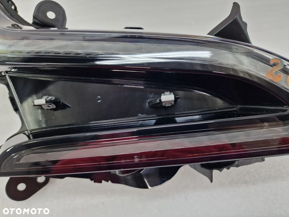 RENAULT MEGANE IV E-TECH ETECH PRAWA LAMPA LED / DRL PRZEDNIA PRZÓD , NR 266009083R , SPRAWNA , POSIADA PRZETWORNICE , NR AUKCJI H209 - 9