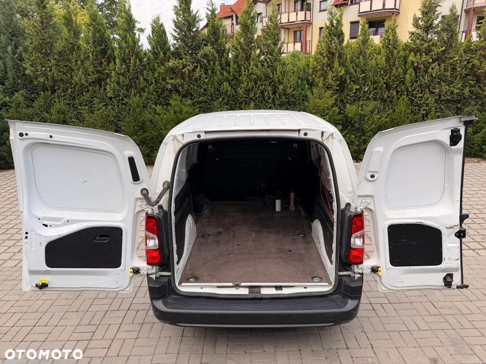 Opel COMBO - 9