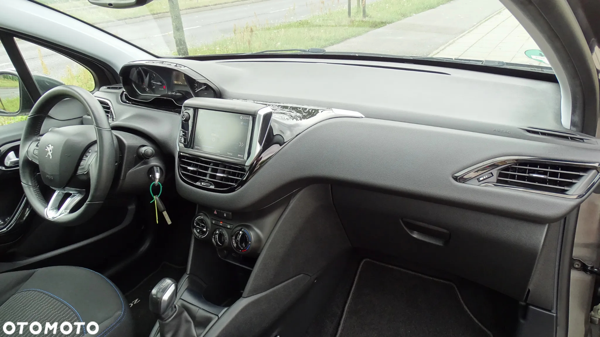 Peugeot 208 PureTech 82 Stop & Start Signature - 18