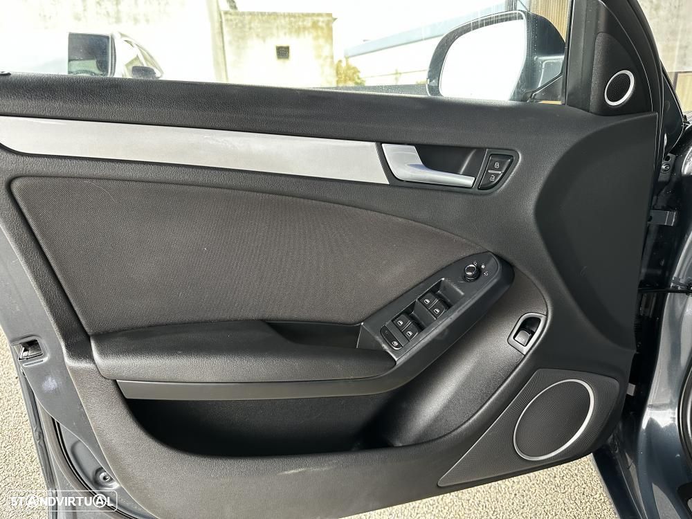 Audi A4 2.0 TDI Business Line Advance - 19