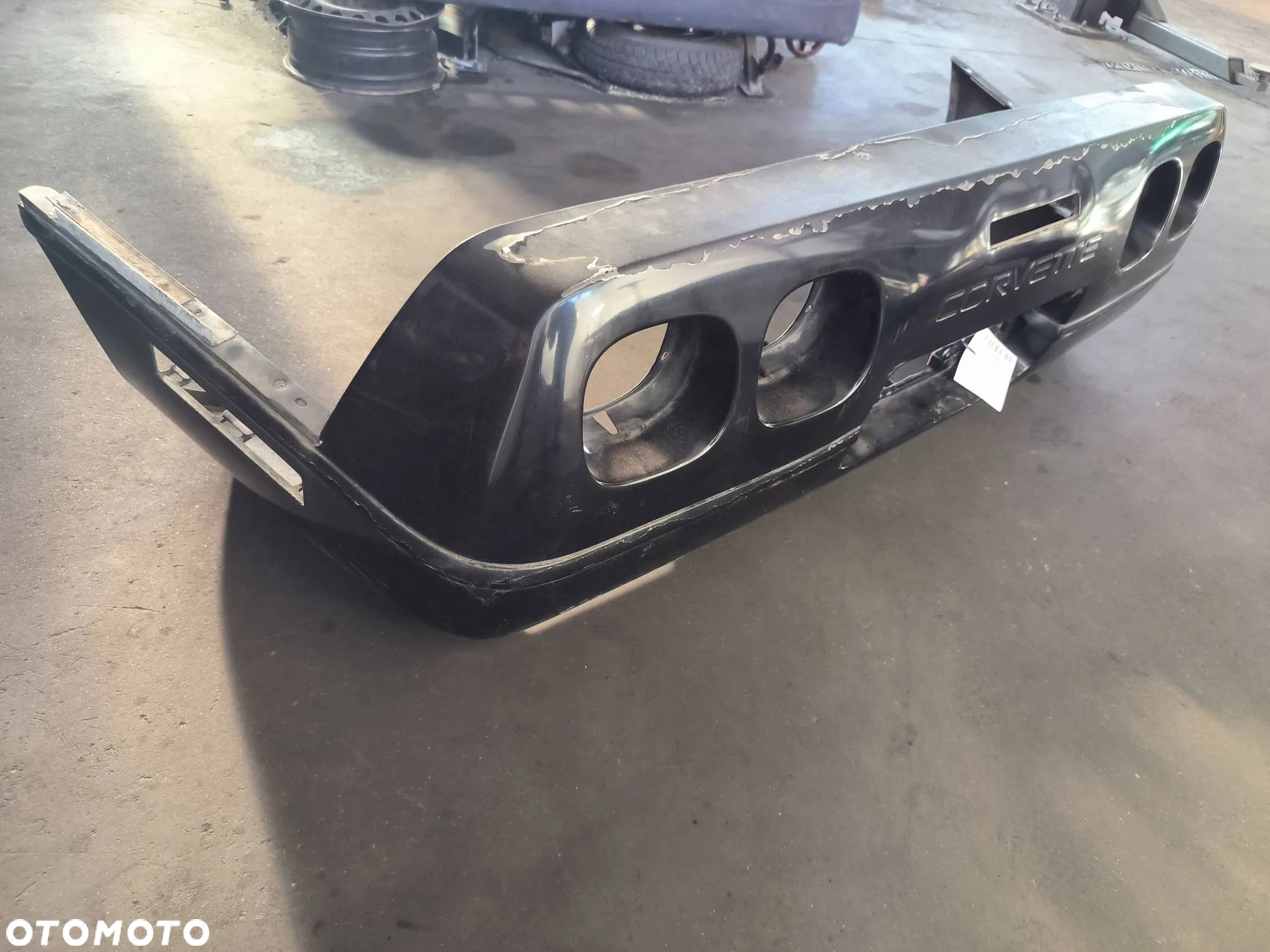 Zderzak tylny Chevrolet Corvette C4 LIFT 1992 Coupe Benzyna 5699cm³ - 9