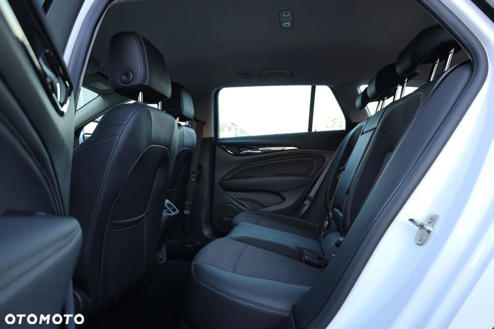 Opel Insignia 2.0 Direct Inj Trb 4x4 Innovation - 17