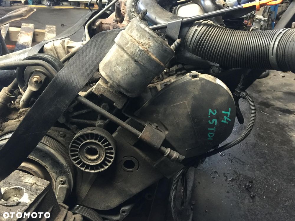 SILNIK T4 2,5 TDI (AJT) 88KM - 9