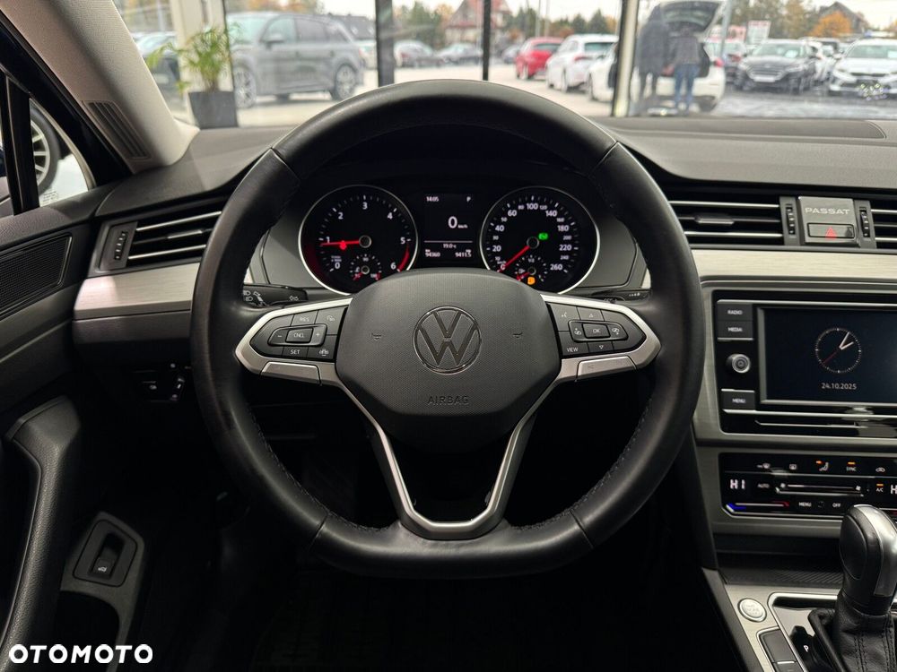 Volkswagen Passat 2.0 TDI EVO Essence DSG - 15