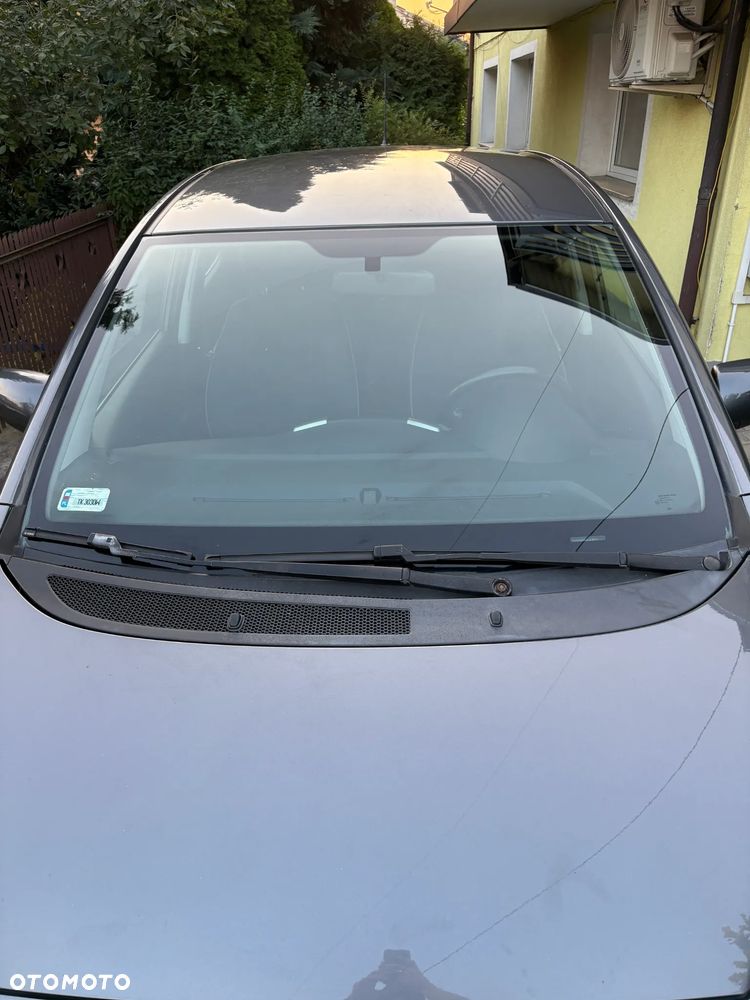 Kia Venga 1.6 M - 14