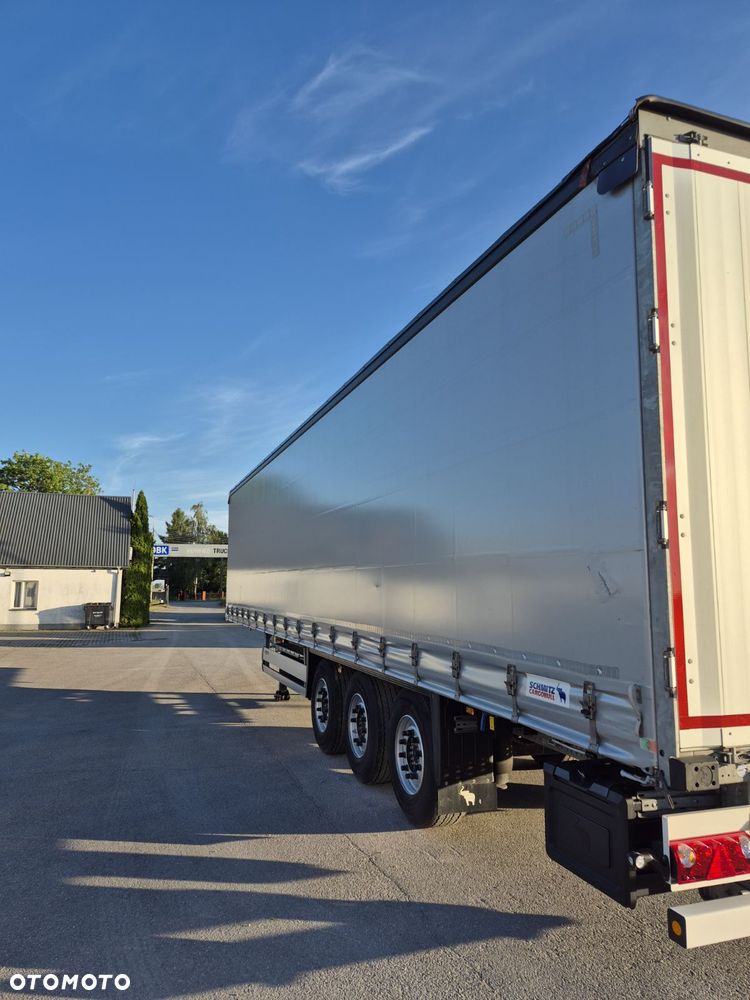 Schmitz Cargobull SCB*S3 - 4