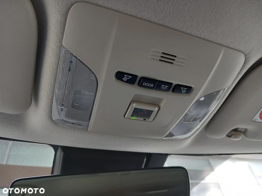 Toyota Corolla 1.5 Comfort - 23