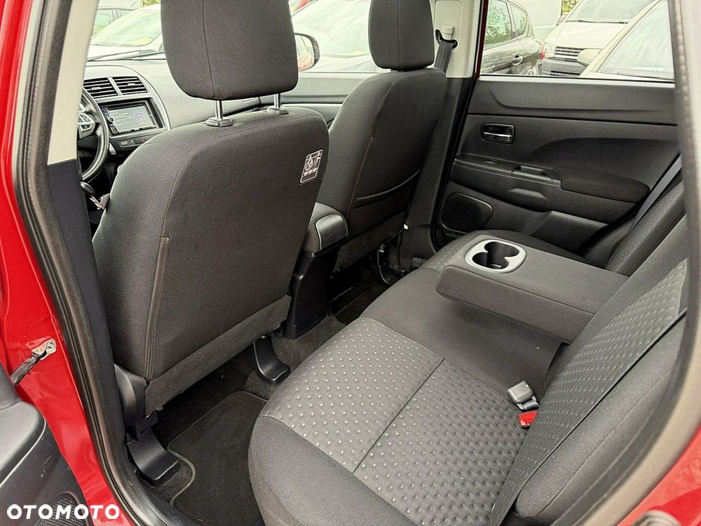Mitsubishi ASX - 14