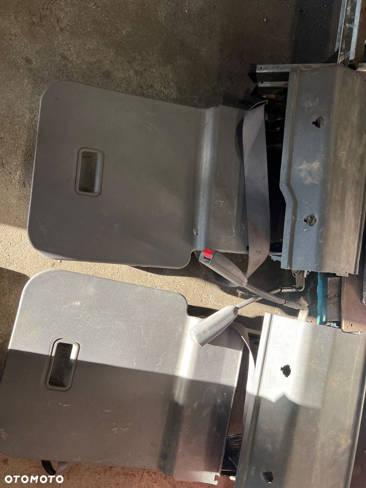 Fotele tylne małe Nissan Navara d22 d21 lewy prawy - 6